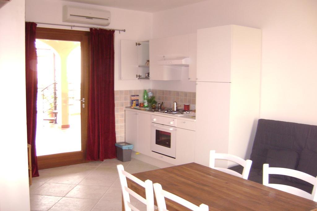 Appartement Casa Di Livia à SantʼAnna Arresi Extérieur photo